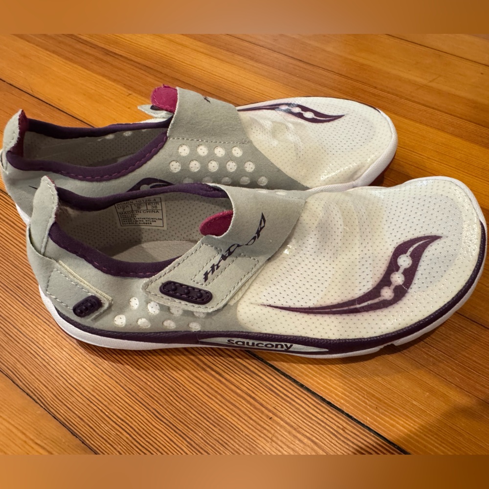 Saucony Hattori Minimalist Running Shoes